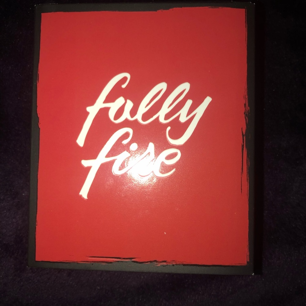 Folly fire lipstick set